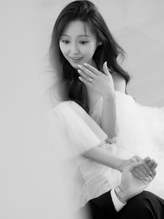 与圈外男友爱情长跑7年 miss A Min报喜:6月结婚