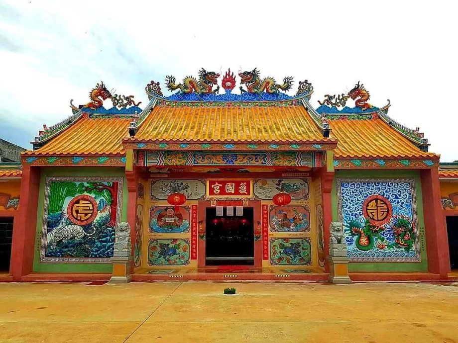 东:泰南陶公府双溪哥乐护国宫将于4月15日至22日,一连8天热烈庆祝天后圣母宝诞暨建宫73周年。