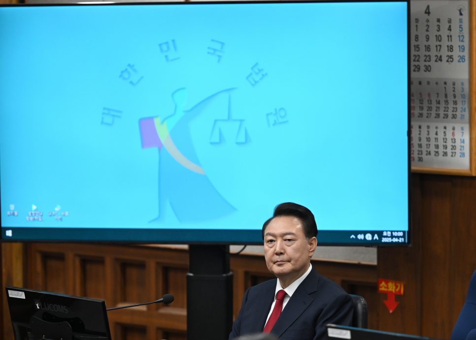 尹锡悦就内乱刑案再出庭受审 庭审场景首次曝光