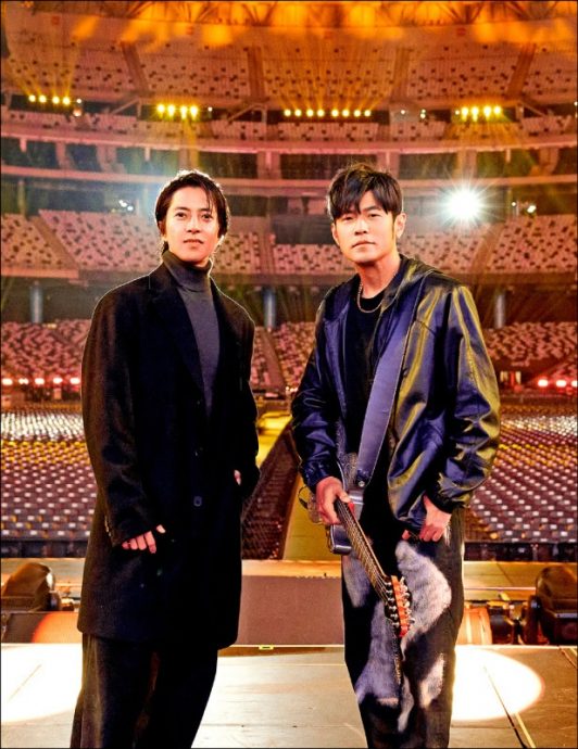 山下智久“夜闯”豪宅 周杰伦撇下昆凌“约会”