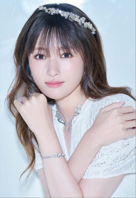 深田恭子街头放闪 扶正小王导演男友