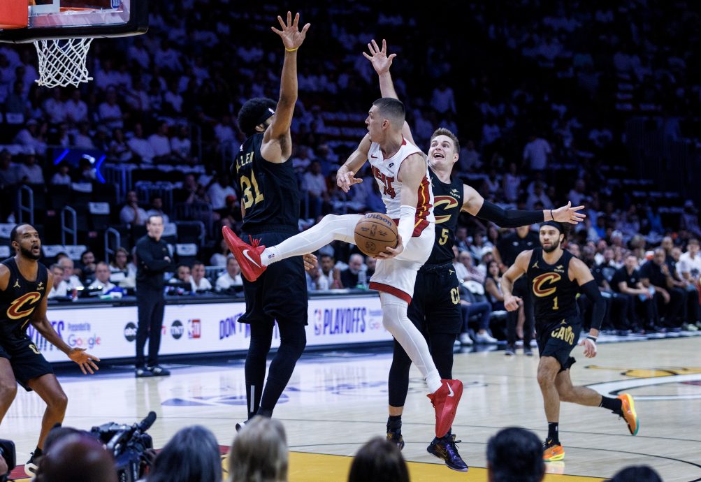 美国NBA篮球季后赛| 骑士4场净胜122分创纪录 热火史上最耻辱出局
