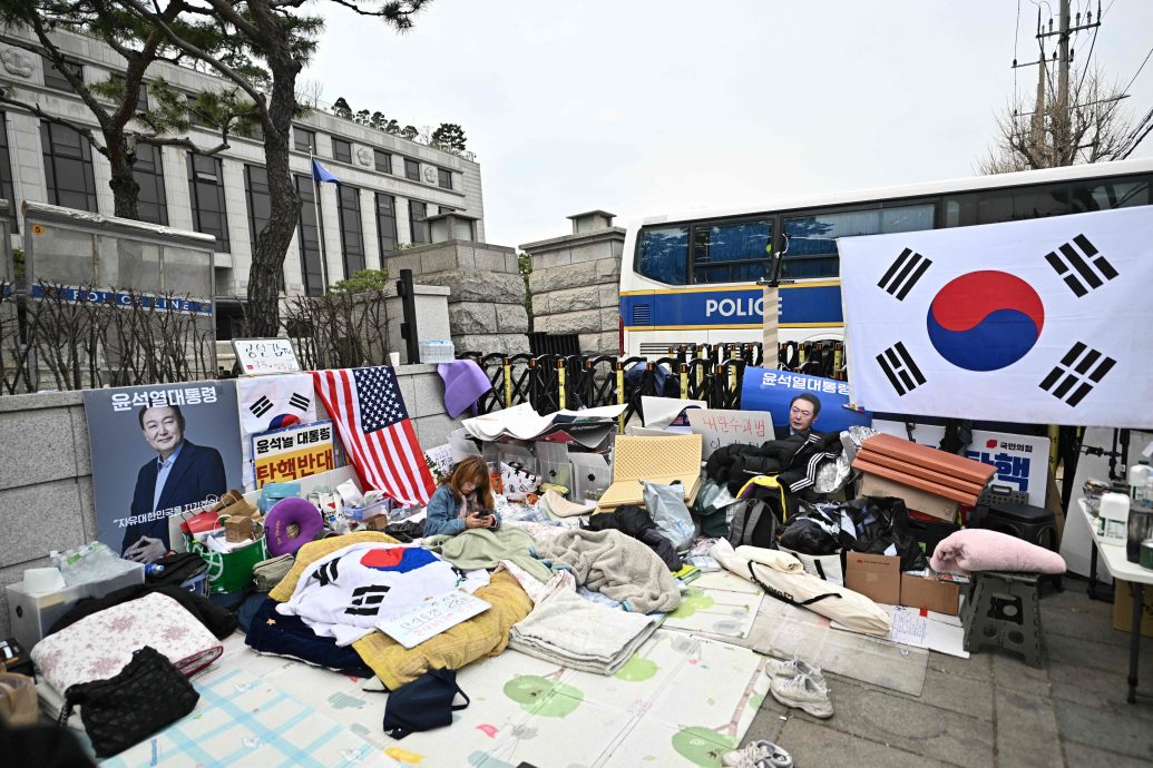 路透:韩国会提案弹劾财长崔相穆