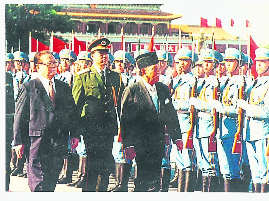 习访马特辑/画页配文/马中建交51周年