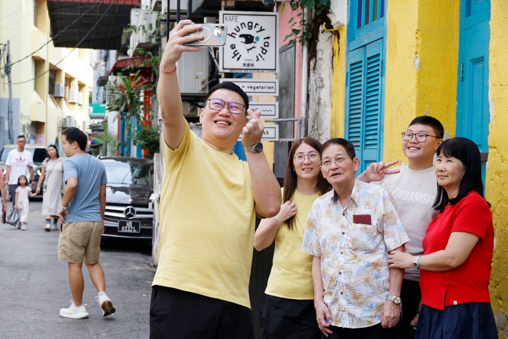 习访马特辑/旅游部长张庆信