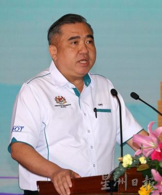 全:交通部长陆兆福指出,我国将与中国广西进一步在交通、经济及贸易方面的深层合作