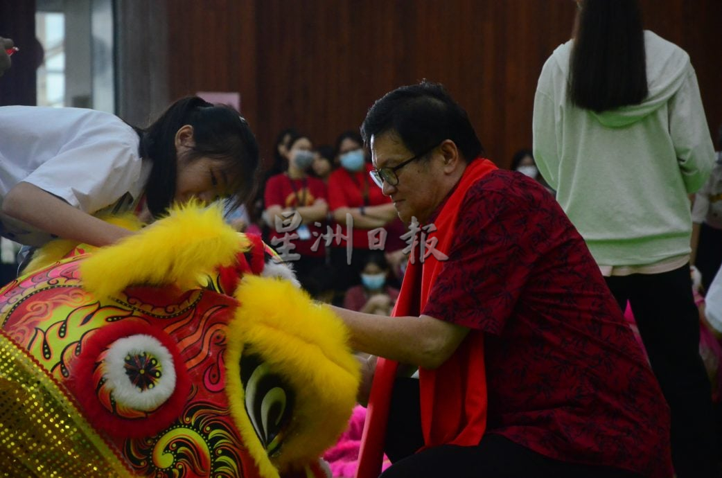 30/4 学海学记| 培元独中新年活动仍热闹