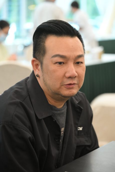 Uncle Frankie逝世| 周青元送花篮致意 林德荣林健文抵灵堂吊唁