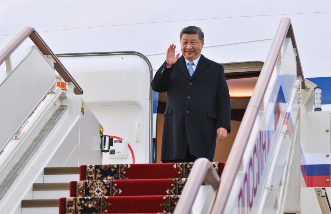 习近平抵达莫斯科 对俄罗斯进行国事访问