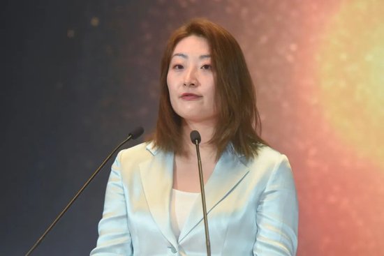 宗馥莉正式接任娃哈哈董事长!