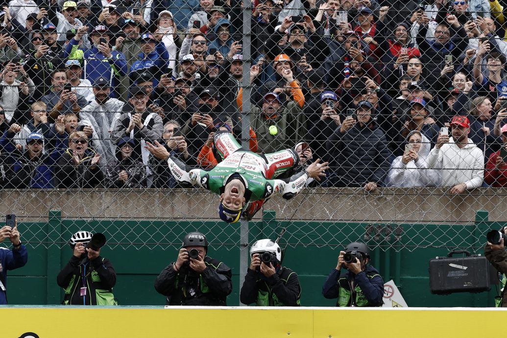 法国站MotoGP|终结主场车迷71年等待 萨科逆袭神奇封王