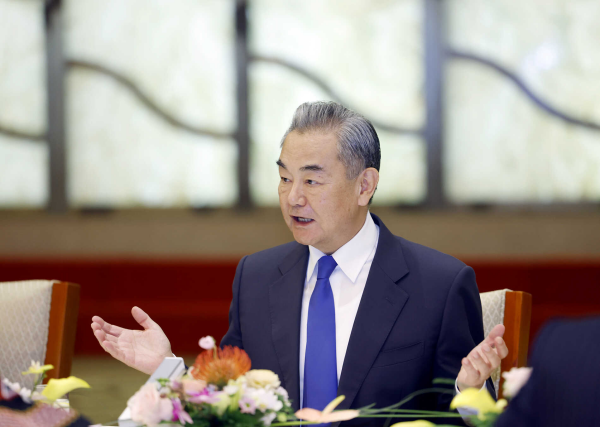 王毅批美国断援非洲和滥施关税是单边霸凌 倡导多边主义
