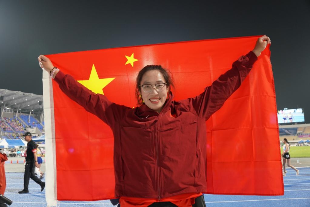 田径亚锦赛|女跨栏带伤上阵夺铜牌 吴艳妮:个人承担所有责任