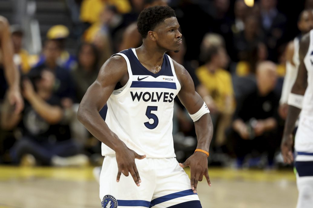 NBA东西部半决赛|卫冕军被纽约人逼至悬崖 木狼3连胜勇士听牌