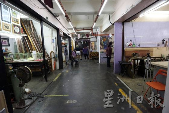 【巴刹风光/02】夜晚的巴刹,艺术的火花在这里绽放!