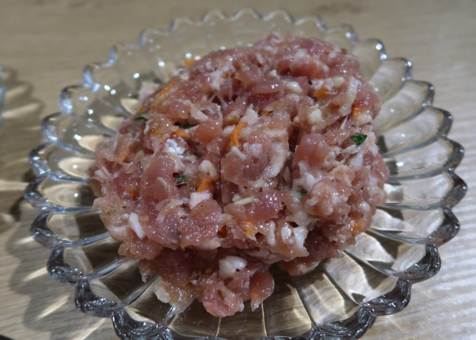 私房好菜:金玉满堂酿香菇,一菜两煮兼荤素