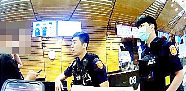 失业男赶赴寮国赌场赚高薪 妻急报警出境前拦下他