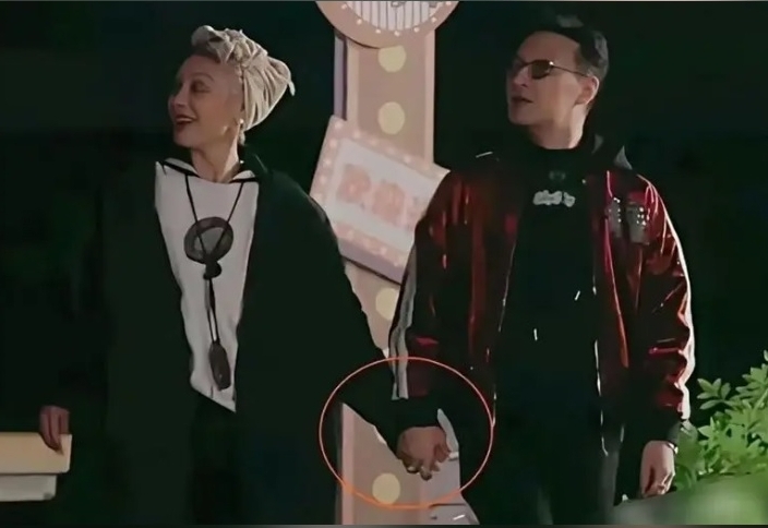 汪峰否认与宁静绯闻 晒女友合照回应:我俩好着呢