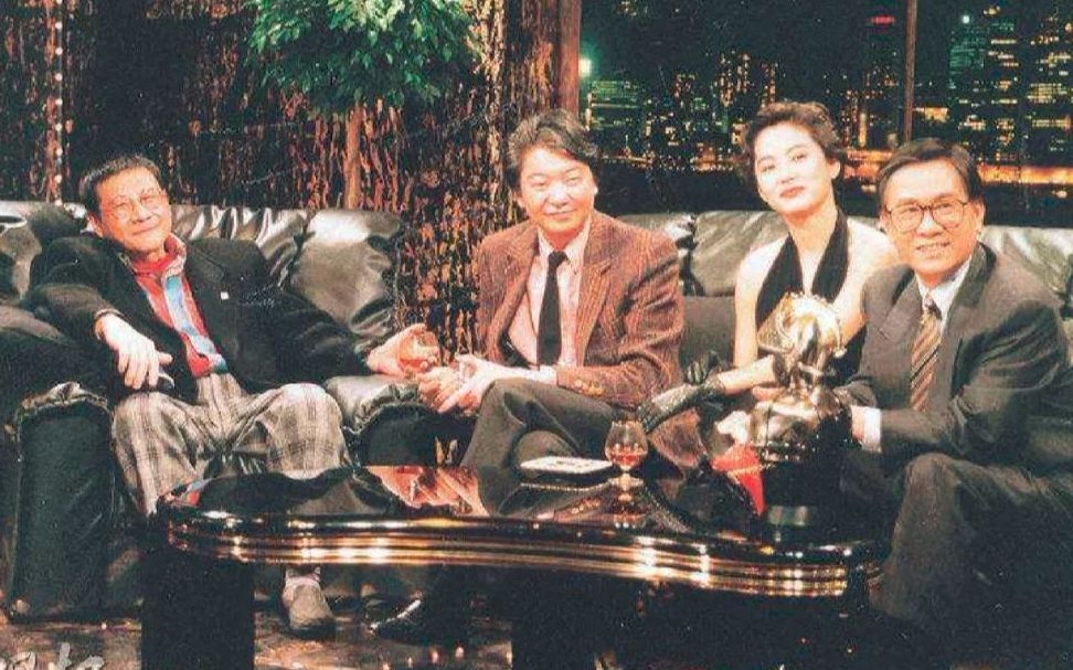 蔡澜逝世︱与黄霑开创三级清谈节目 大尺度《今夜不设防》惹轰动