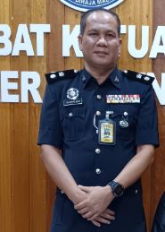 警队17人调职擢升·阿兹林任霹副总警长
