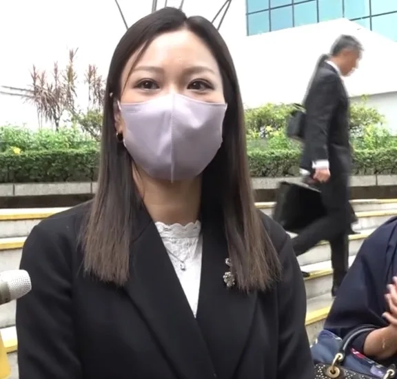 郑中基获准澄清赡养费不实报道 余思敏憔悴现身拒回应