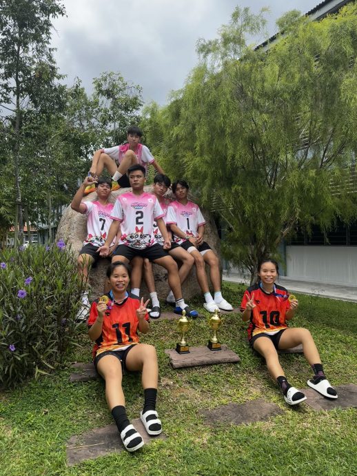 霹:学海学记|校园报道|主文|南华华中主场双冠称霸 曼绒学联排球赛圆满落幕