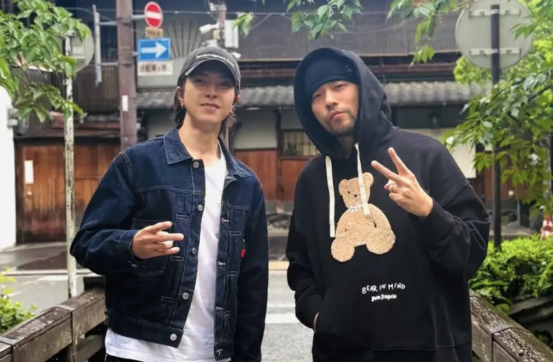 (明天8am)周杰伦京都遭围堵画面曝光! 好友惨摔2处骨折