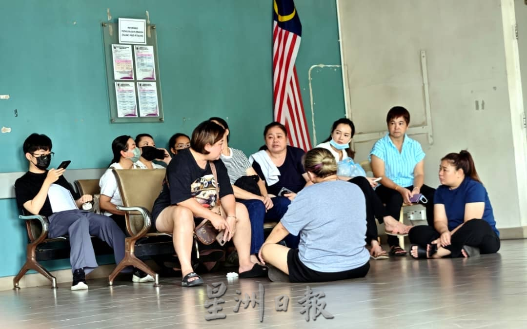 (已签发)全国/快艇翻覆6人3死2失踪案:跟进医院太平间