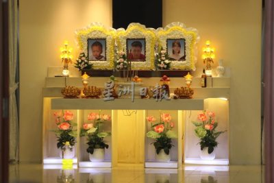 快艇翻覆5死|颜宏达一家三口明举殡 颜良雄:侄儿去年创业卖鱼饵