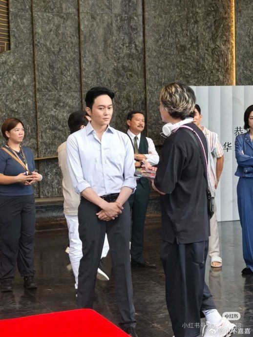 《璀璨之城》开镜1周突停工 张智霖延拍撞期恐易角