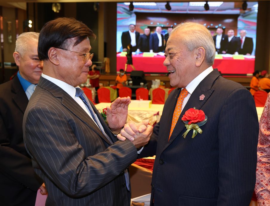 全国:(未签发)马来西亚中华大会堂总会(华总)总会长丹斯里吴添泉衷心祝福所有参与竞选华总理事,同时认为竞选高职者,需要有良好的出席率
