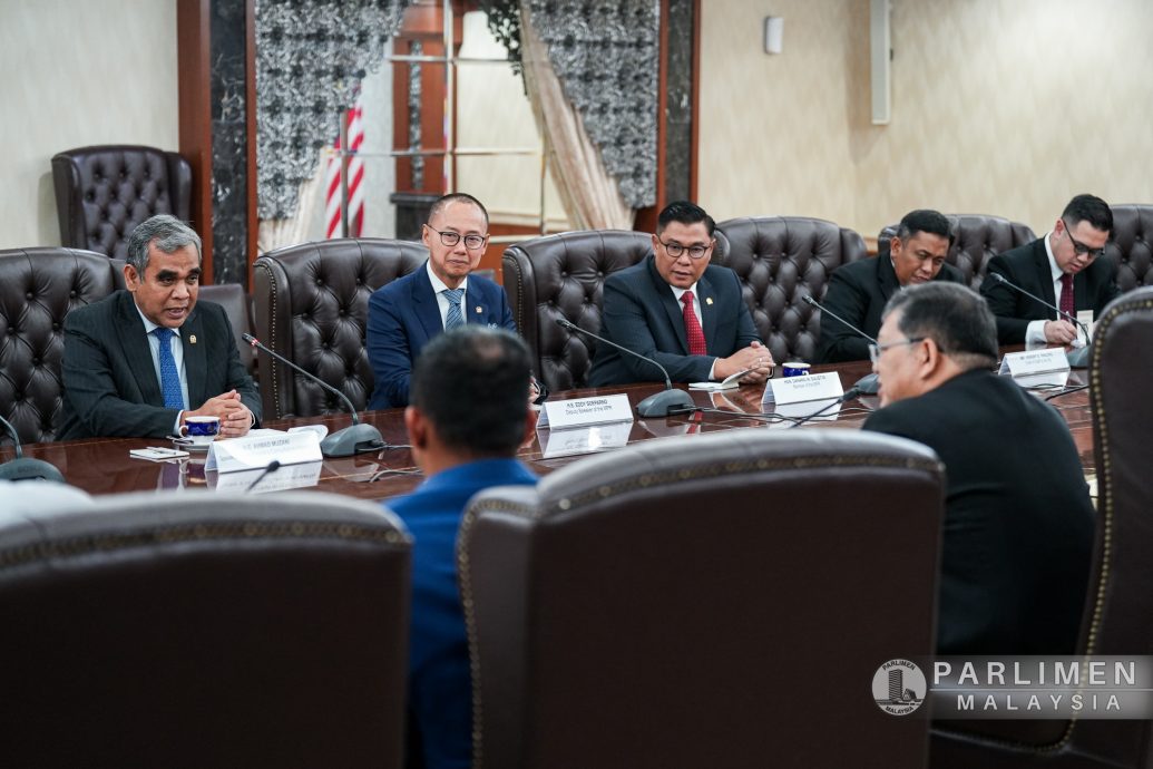 国会 / 印尼人民协商会议主席访国会 佐哈里:马印议会拟深化区域合作