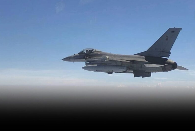 泰国再派6架F-16精准炸毁“柬埔寨4军事目标”