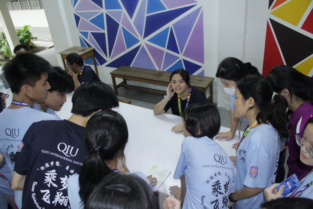霹:学海学记|校园报道|主文|女中三德联办培训营 培育责任感同理心