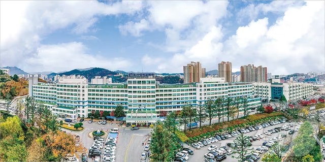 韩国光州医院手术室起火 35人吸入浓烟不适
