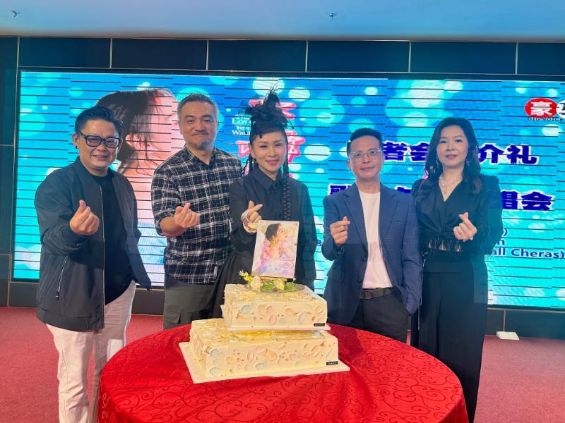 (8.30am)新专辑量“声”打造泰国曲风 黄晓凤笑称差点唱歪嘴