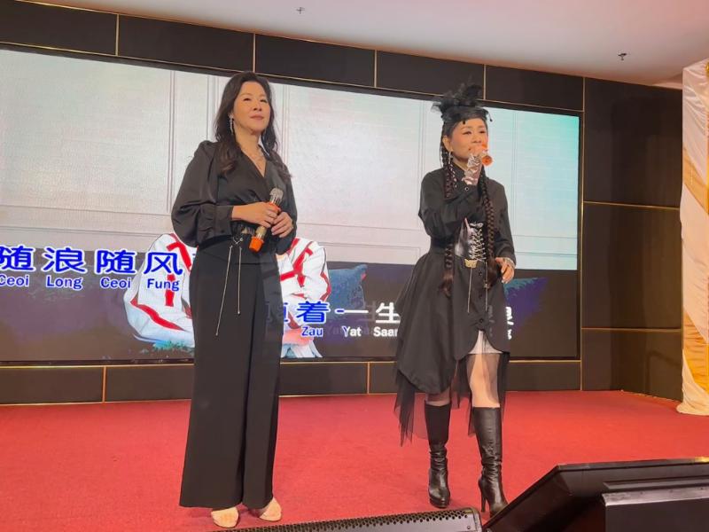 (8.30am)新专辑量“声”打造泰国曲风 黄晓凤笑称差点唱歪嘴