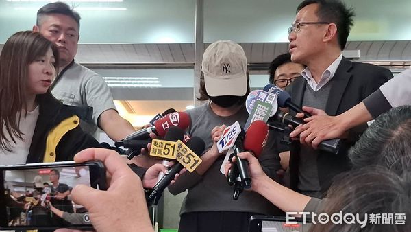 涉霸凌逼死下属又涉贪 女官员屡吃官司律师夸“好优秀”