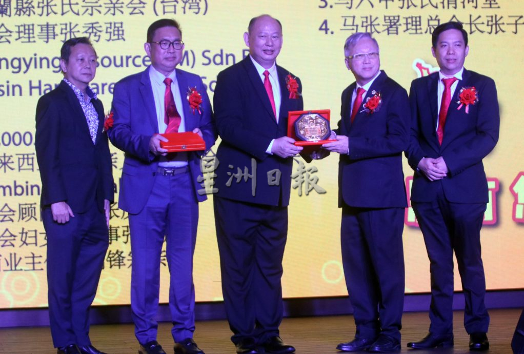 张程兴促妥善延长华小校地地契,保障华文教育稳定