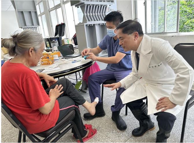暖势力 花莲慈院医疗队进驻光复乡 中西医合并疗愈身心