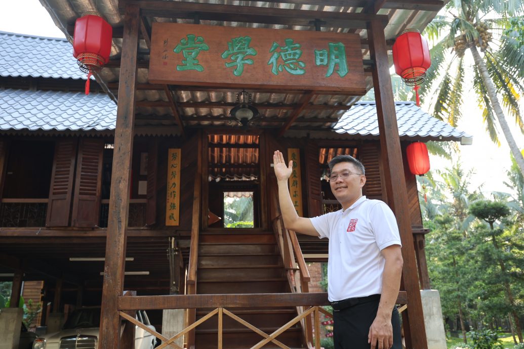 视频 | (已审)我们/马来高脚屋遇上华人菜园屋 椰林深处的多元共鸣