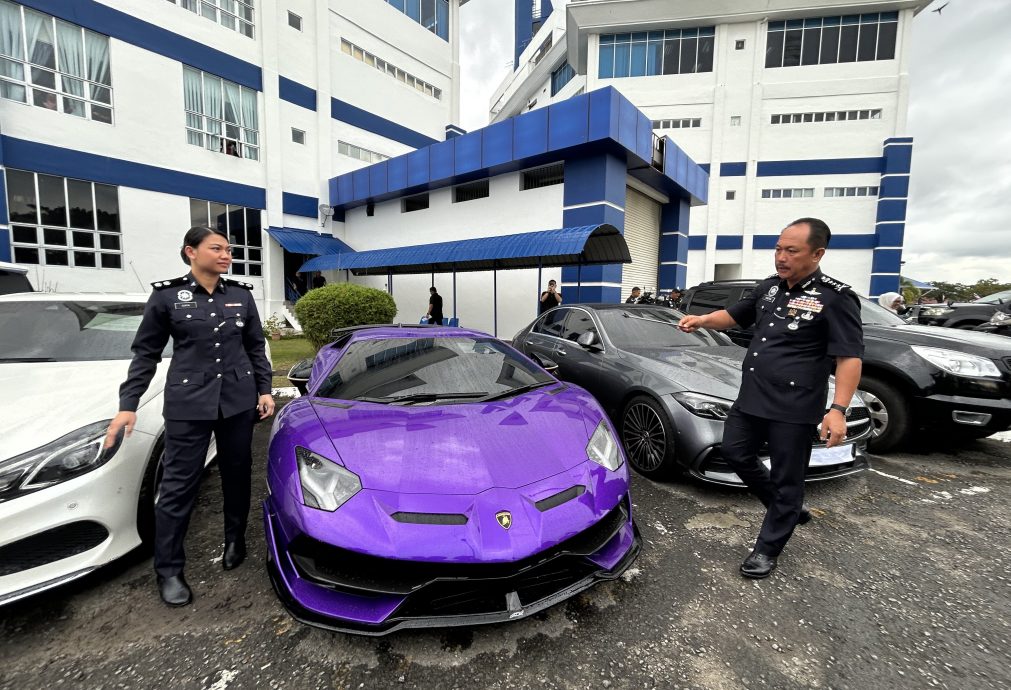 (1/2沙警)快递公司东主职员贩毒被捕 警起获克他命 充公名车名牌包 总值421万