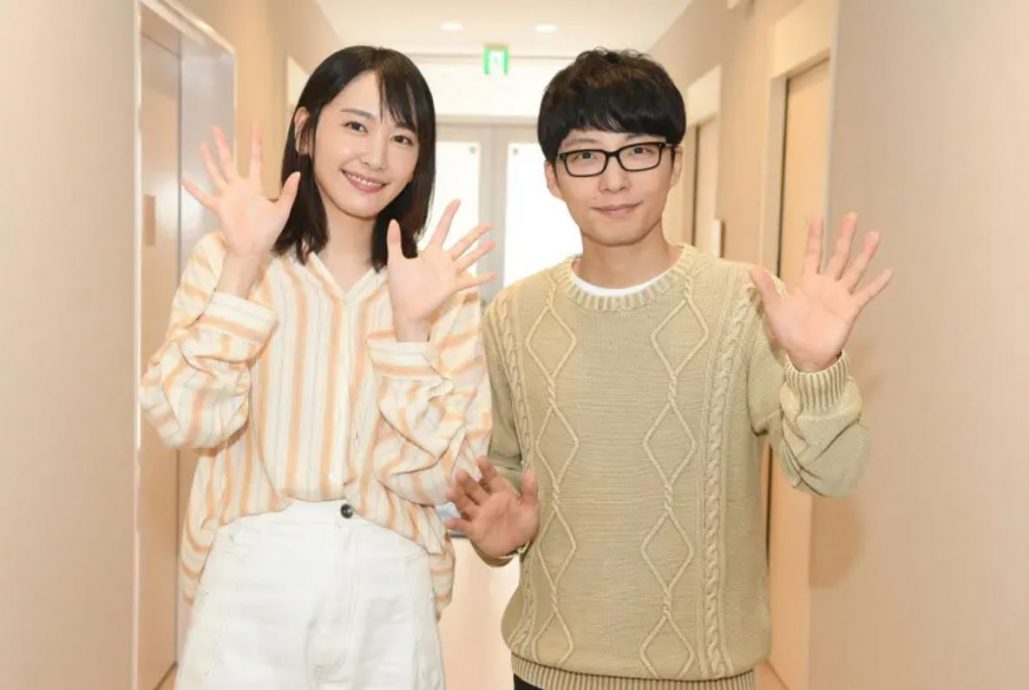 14年代言换人星野源喊再见 新垣结衣传携夫引退