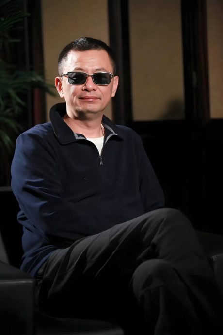 王家卫嘲讽唐嫣“很装” 开金靖黄腔惹众怒