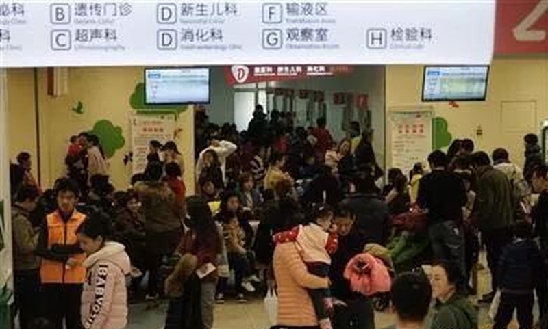 上海呼吸道合胞病毒RSV病例暴增 逼爆儿科 专家:飞沬传染
