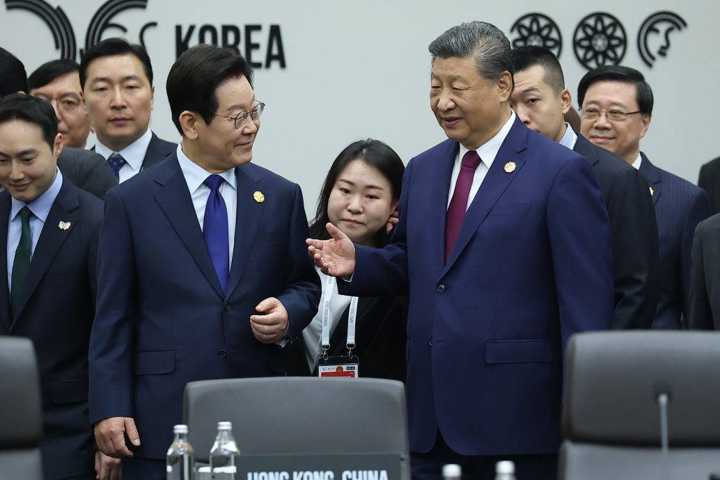 习近平:坚持“拉手”“延链”共同维护产供链稳定畅通