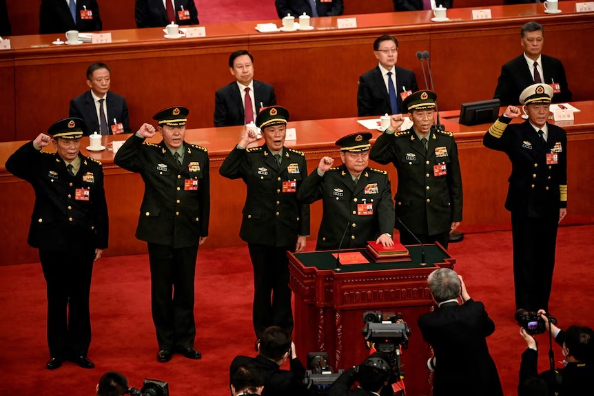 四中全会或补中央军委空缺 学者:中委出席率 “反映整肃力度”