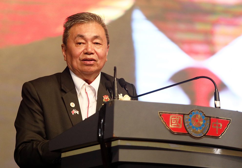孩子焦虑迷茫 教师困在体制 陈湘发吁学校三机构推德行教育
