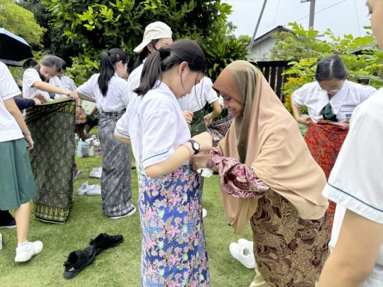 草稿筑迹/马来老师的家:东街纳高脚屋的故事