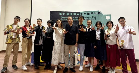 【快乐的职业/03】说学逗唱,让人发笑,也让人反思──相声演员姚智祥